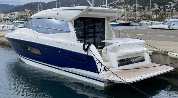 2021 Prestige 460S
