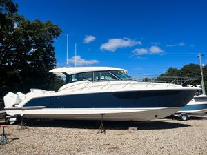 Tiara Yachts 43 LE 2026 TIARA YACHTS 43 LE - Image 1