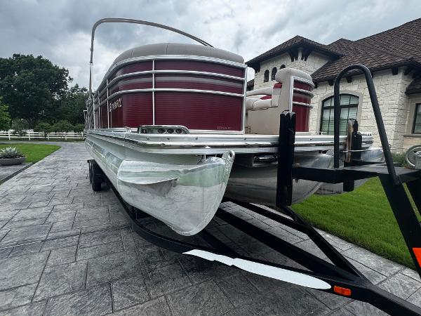 2010 Bennington 2575RCW I/O