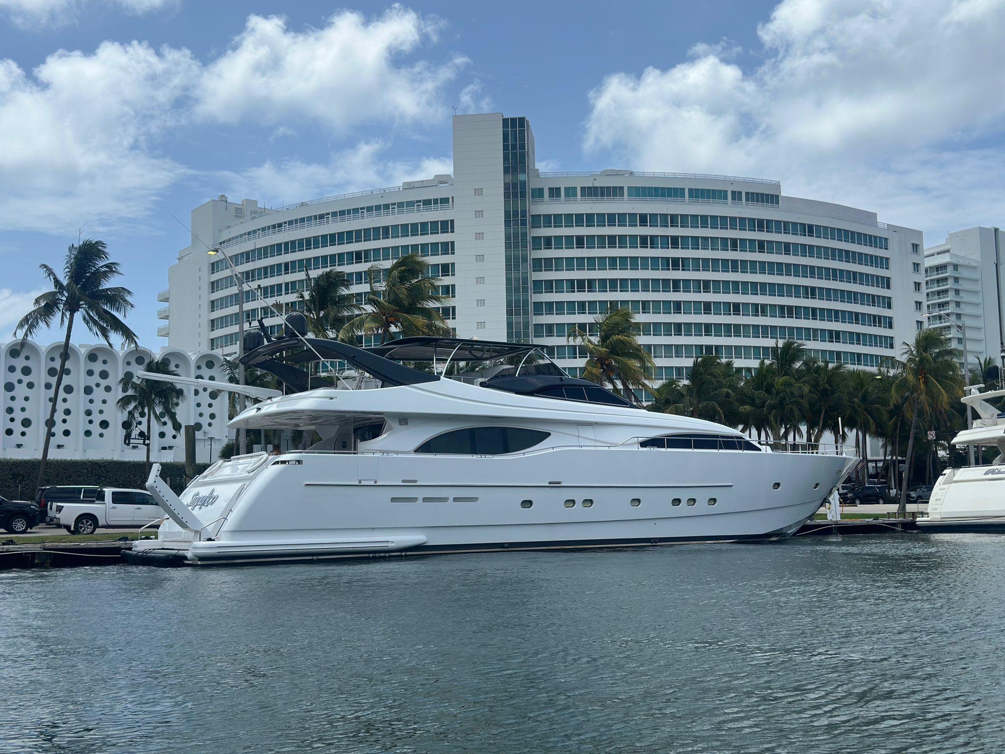 2002 Ferretti Yachts Custom Line 94
