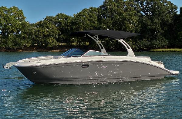 Sea Ray SDX 270 Port Side - Afloat