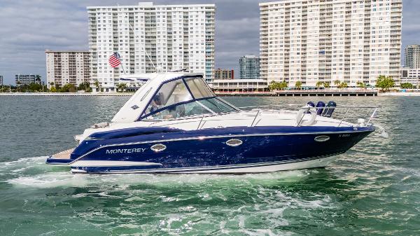2015 Monterey 335 Sport Yacht
