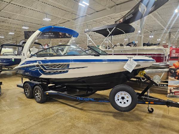 2017 Regal 2000 ESX Bowrider