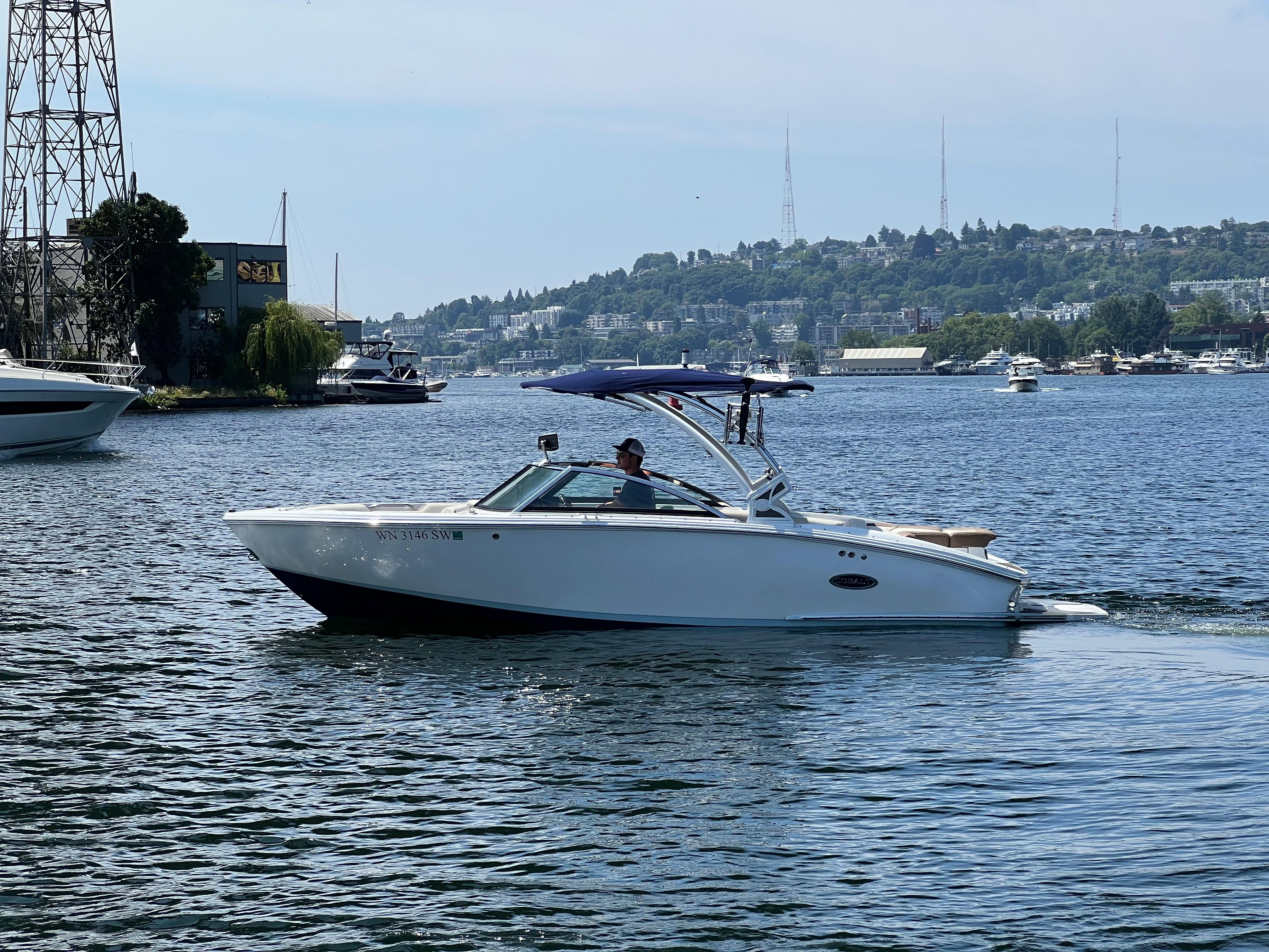 Cobalt CS23 Surf
