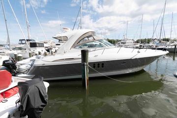 2007 Cruisers Yachts 420 Express