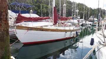 1981 Hans Christian 38T Cutter