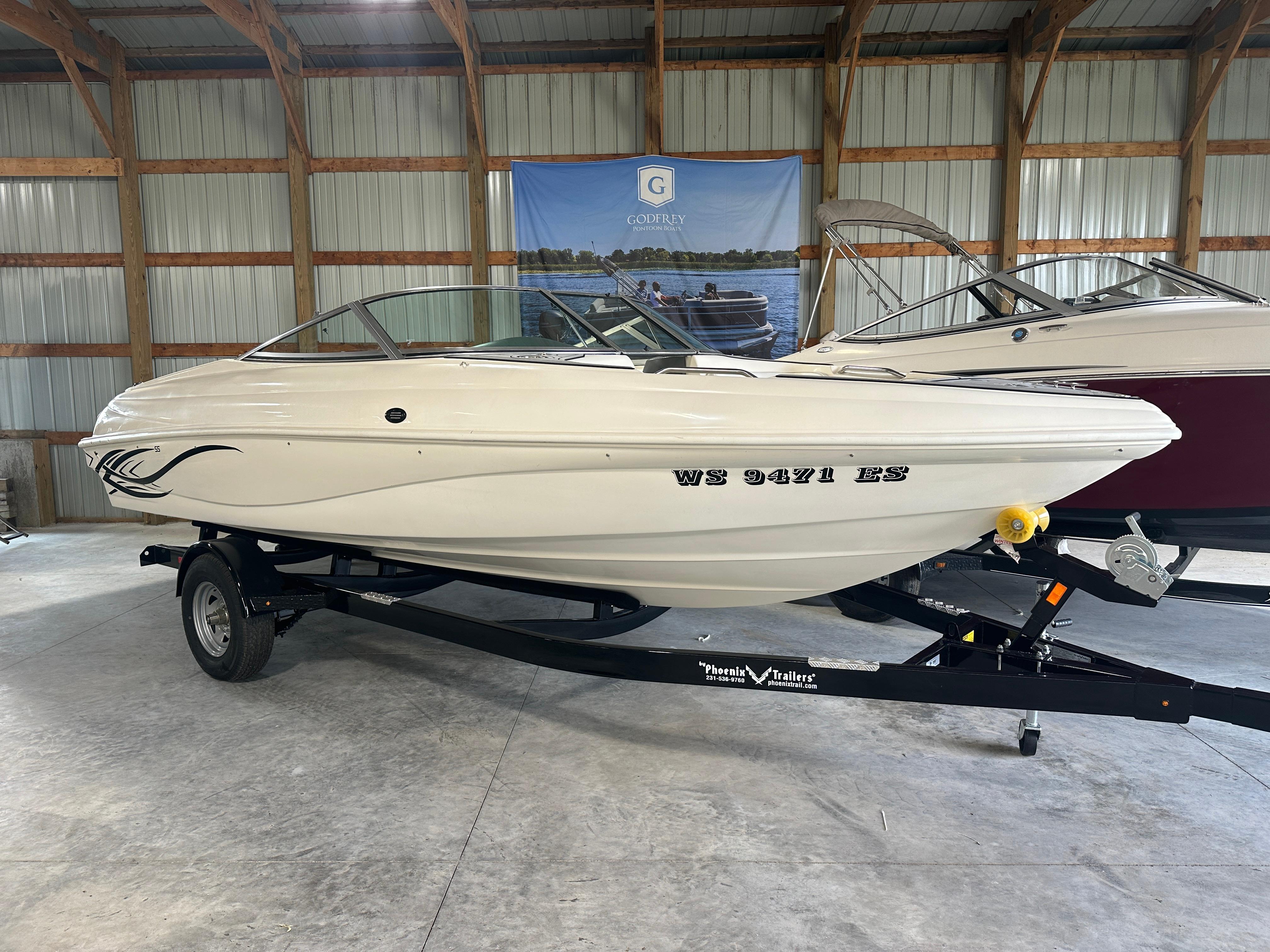 1999 Rinker 212 Bowrider Captiva