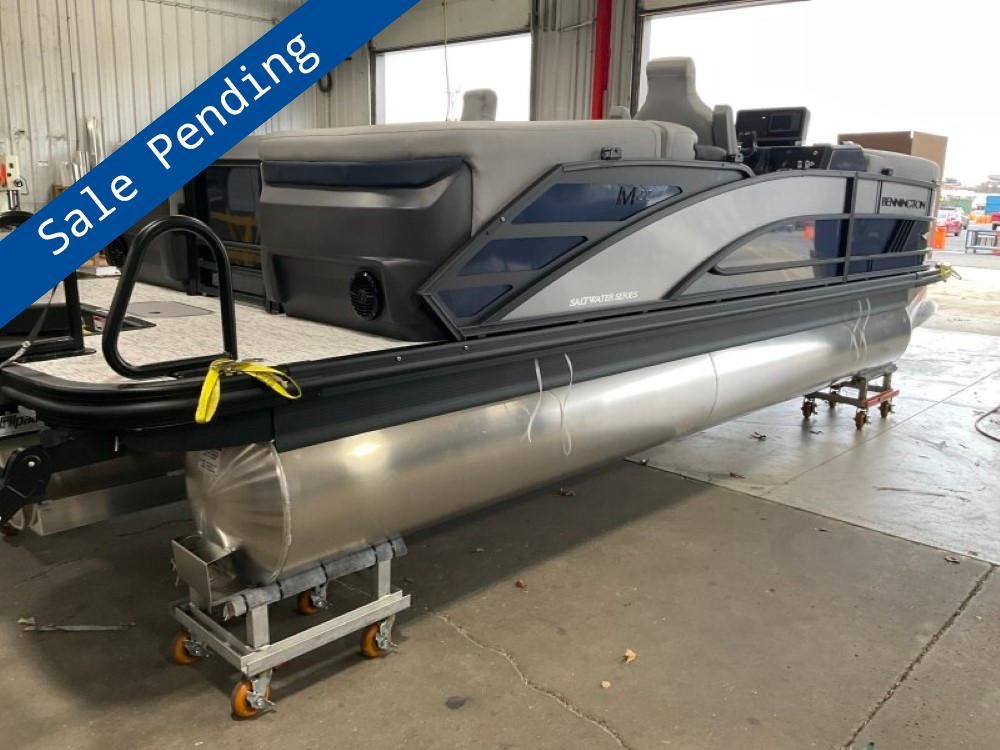 2025 Bennington 22 MFB