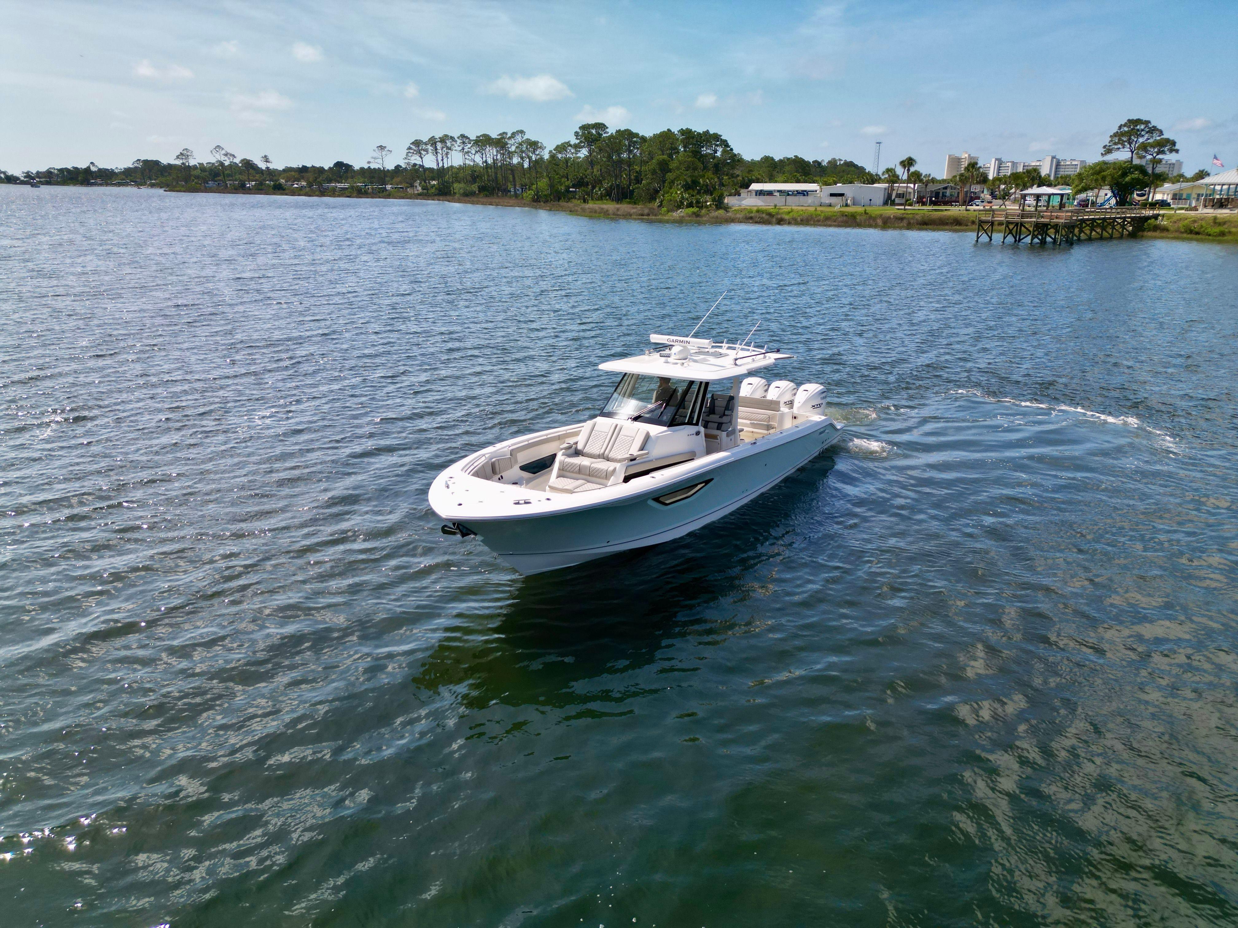 Pursuit S 378 2025 PURSUIT 378 S - Image 1