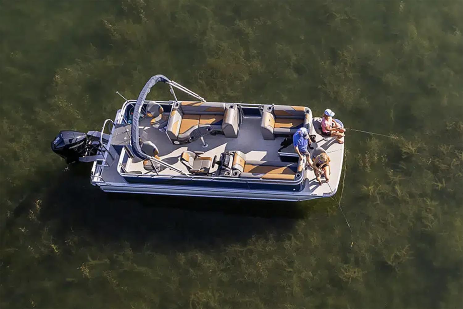 Sport Pontoon Boats - Tahoe Pontoon Boats