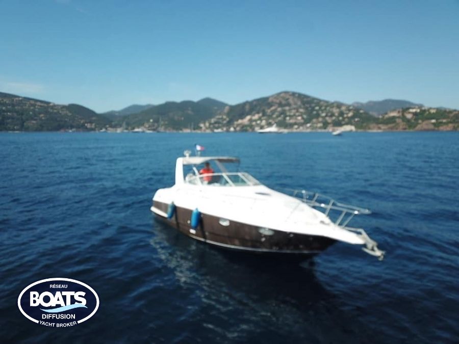 1992 Chris-Craft CHRIS CRAFT CROWNE 272 CC