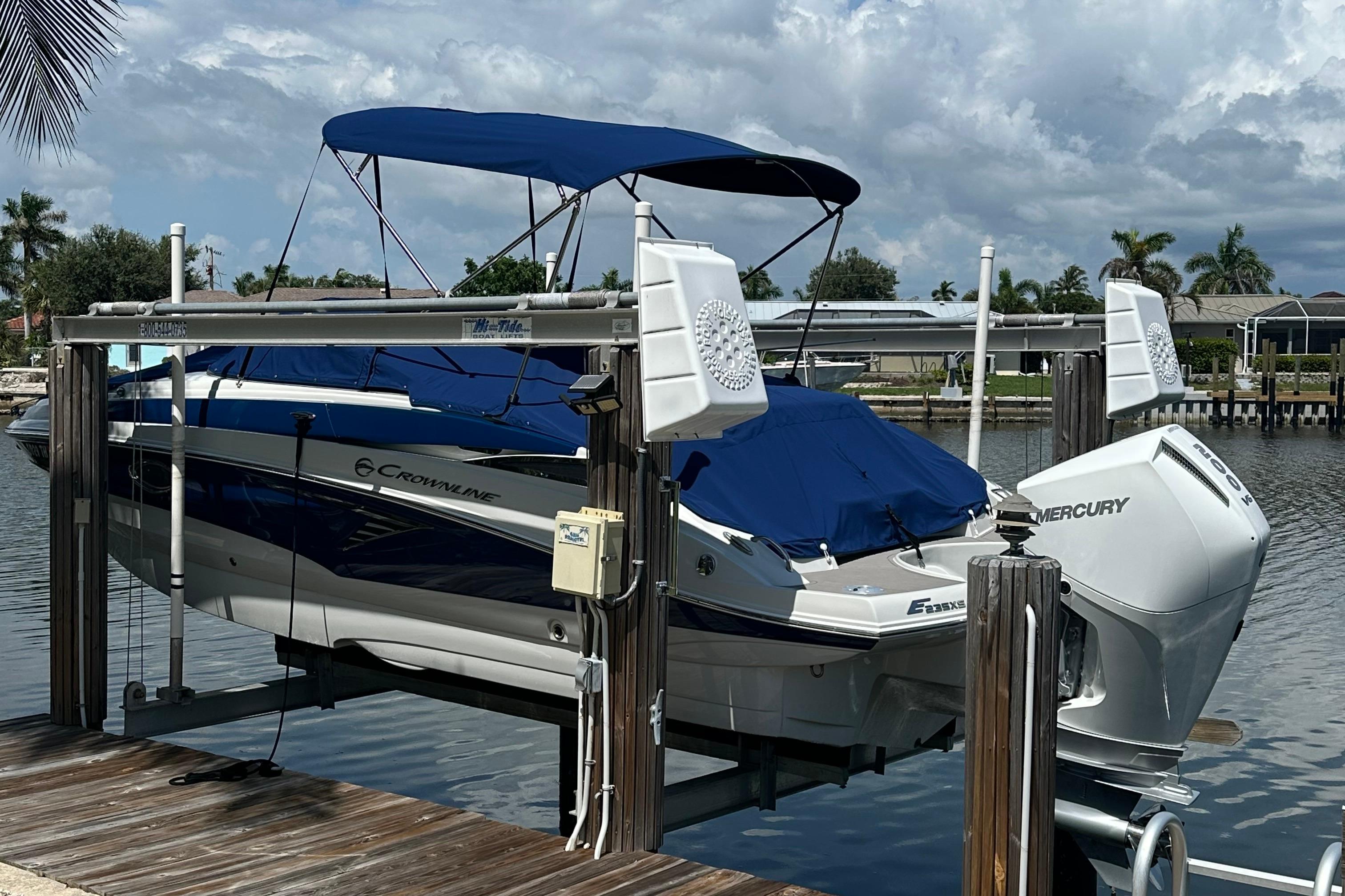 2023 Crownline Eclipse E235 XS
