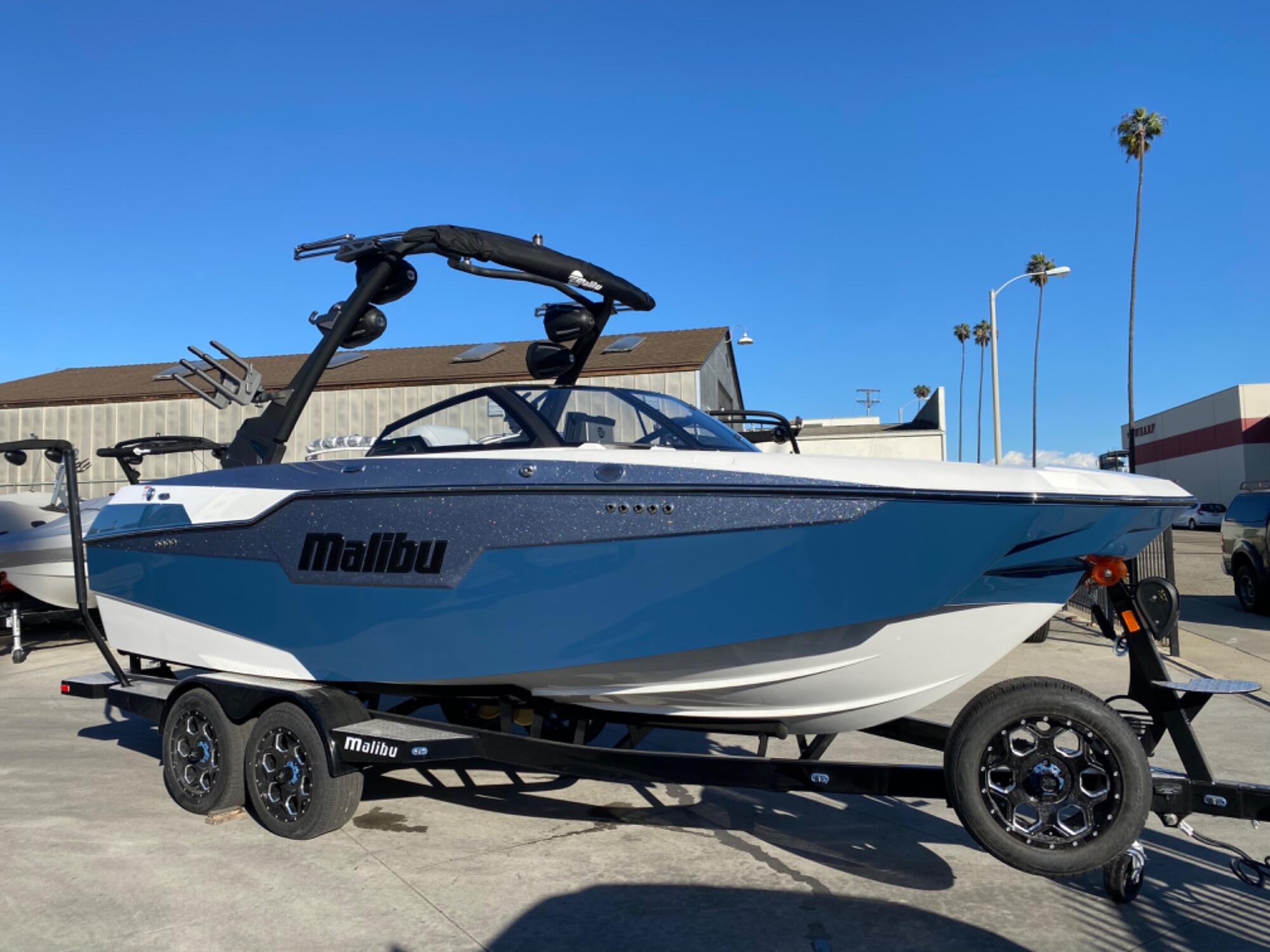 2022 Malibu M220, Castaic California - boats.com