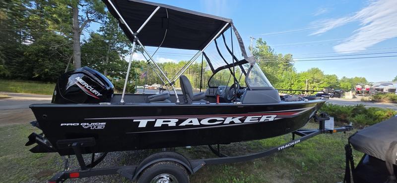 2025 Tracker PG V16 WT