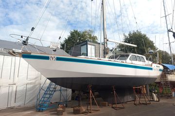 1996 Roberts 53 Custom Pilothouse