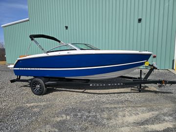 2025 Four Winns H1