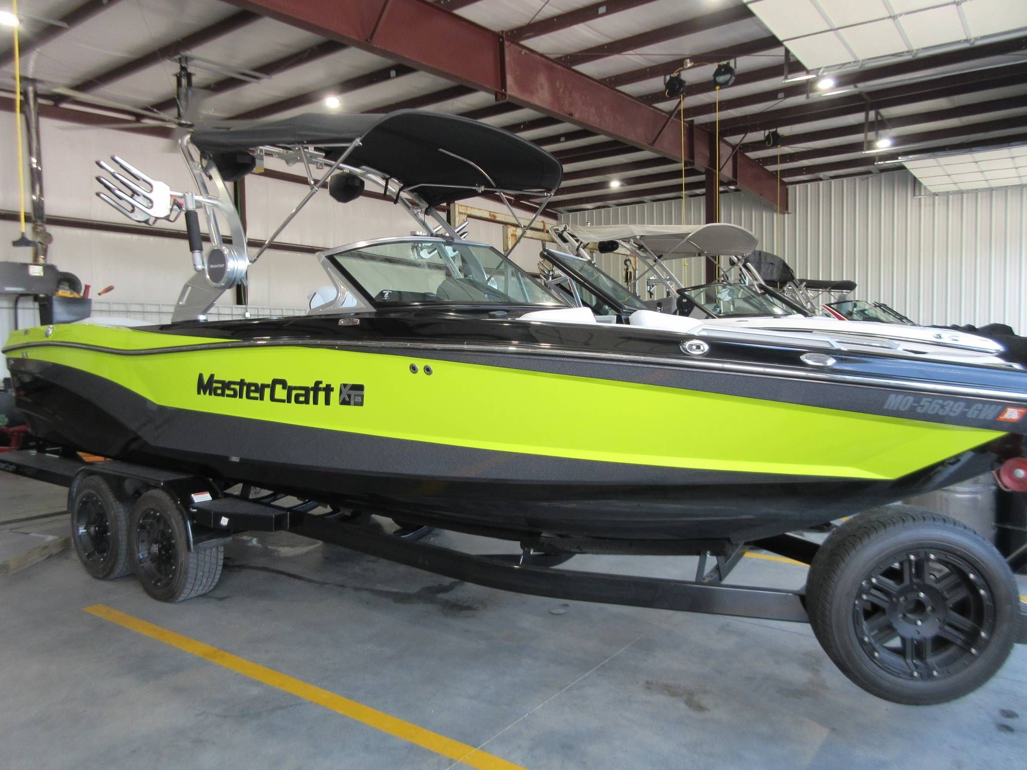 2018 MasterCraft XT 25