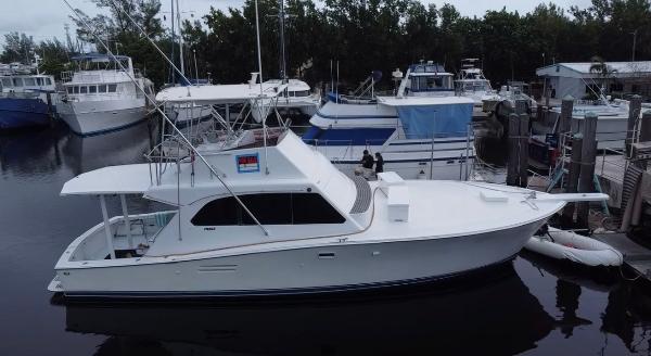 1986 Post 43 Sport Fisher