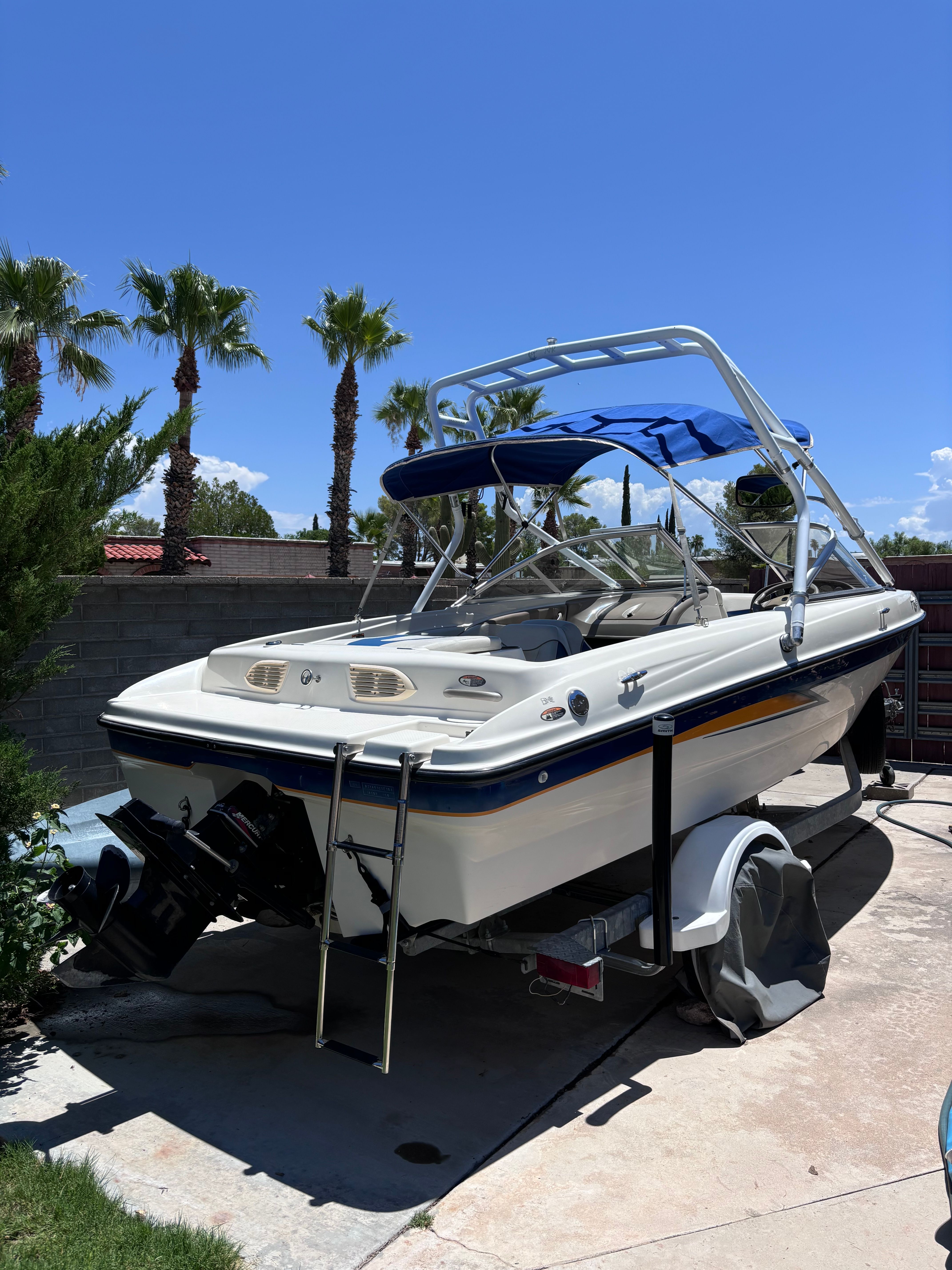 2004 Bayliner 185