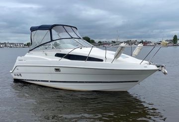 1998 Bayliner 2355 Ciera