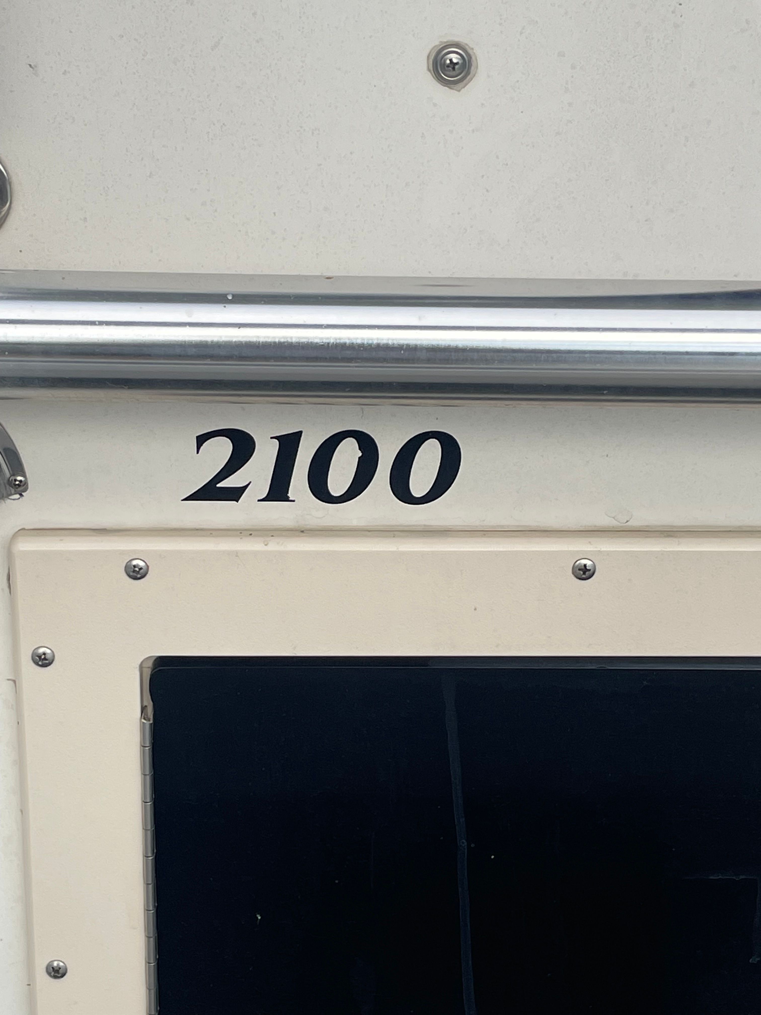 1996 Parker 2100 DV