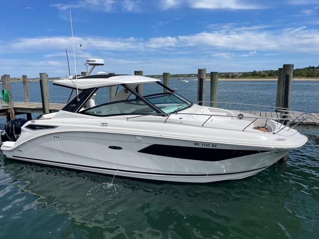 2022 Sea Ray Sundancer 320 Outboard
