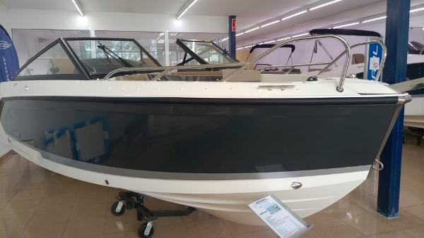 2023 Quicksilver Activ 605 Bowrider