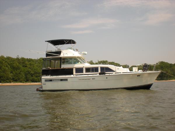 1976 Bertram 42 Flybridge Motor Yacht