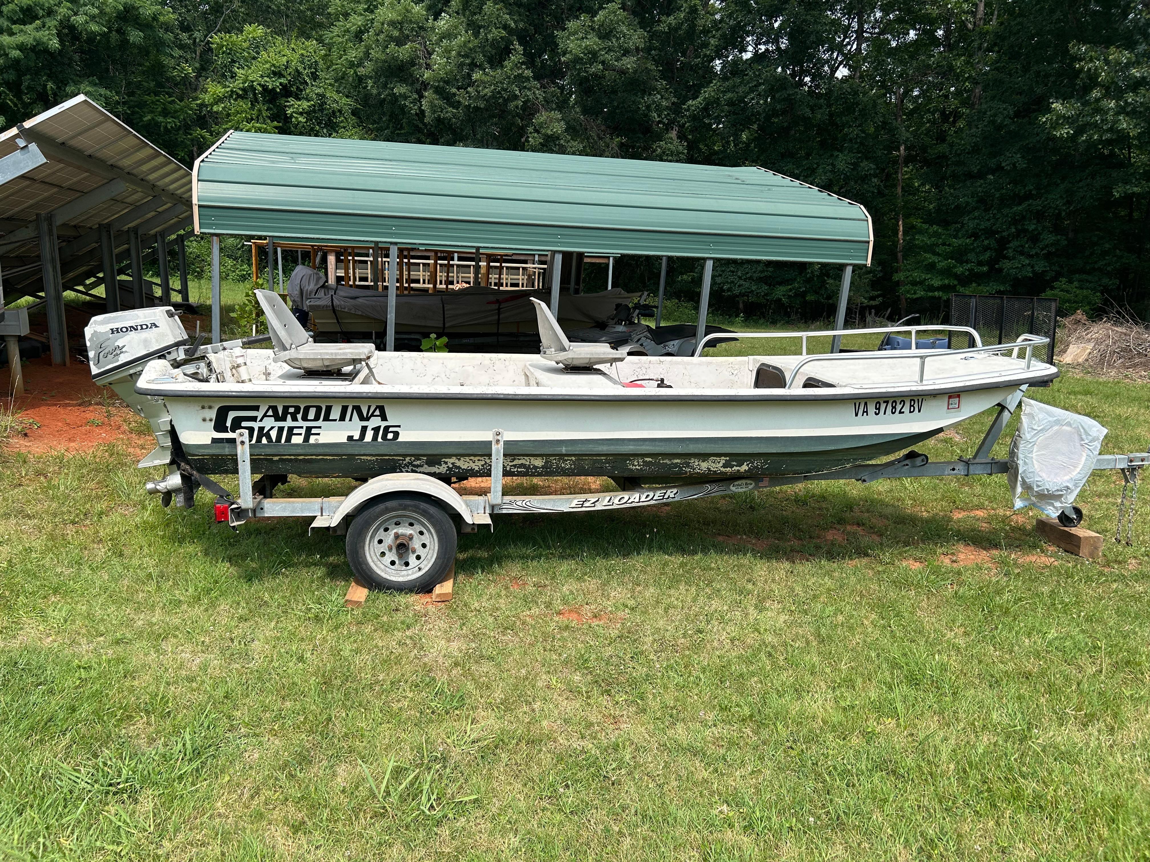 Carolina Skiff J16