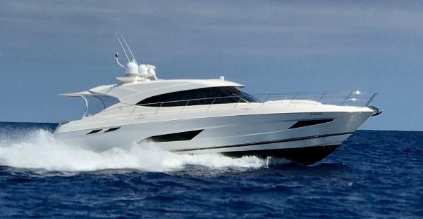 Riviera 54 Sport Yacht