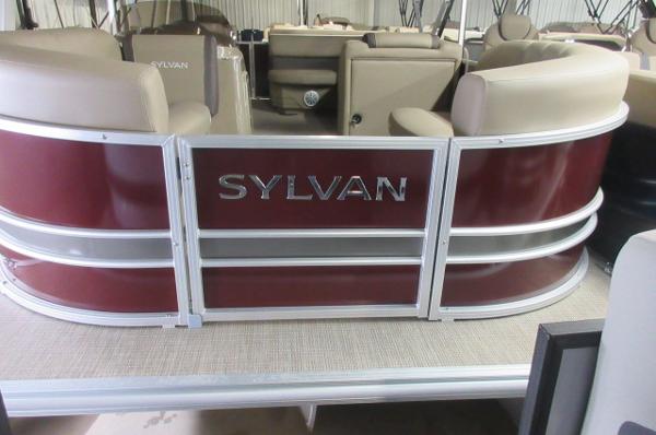 2023 Sylvan 8520 Mirage Cruise