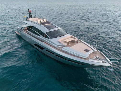 Pershing 8X
