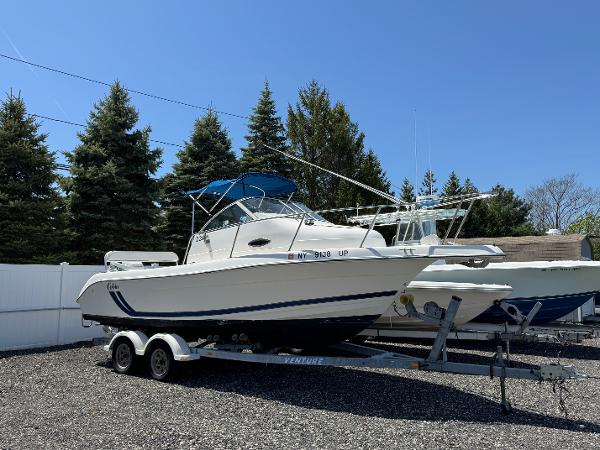 1998 Cobia 220 Walkaround