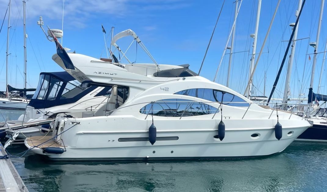 2006 Azimut 42