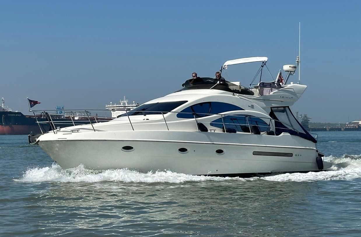 2006 Azimut 42