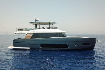 2021 Azimut Magellano 66