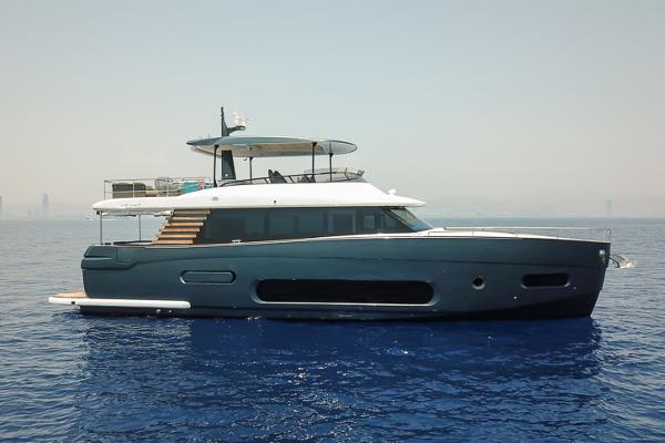 2021 Azimut Magellano 66