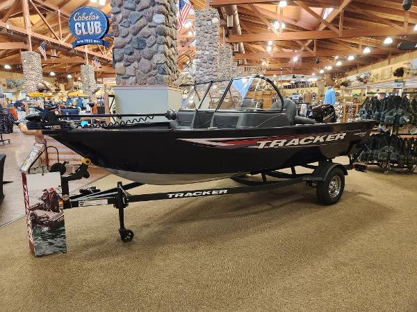 2025 Tracker Pro Guide V-16 WT