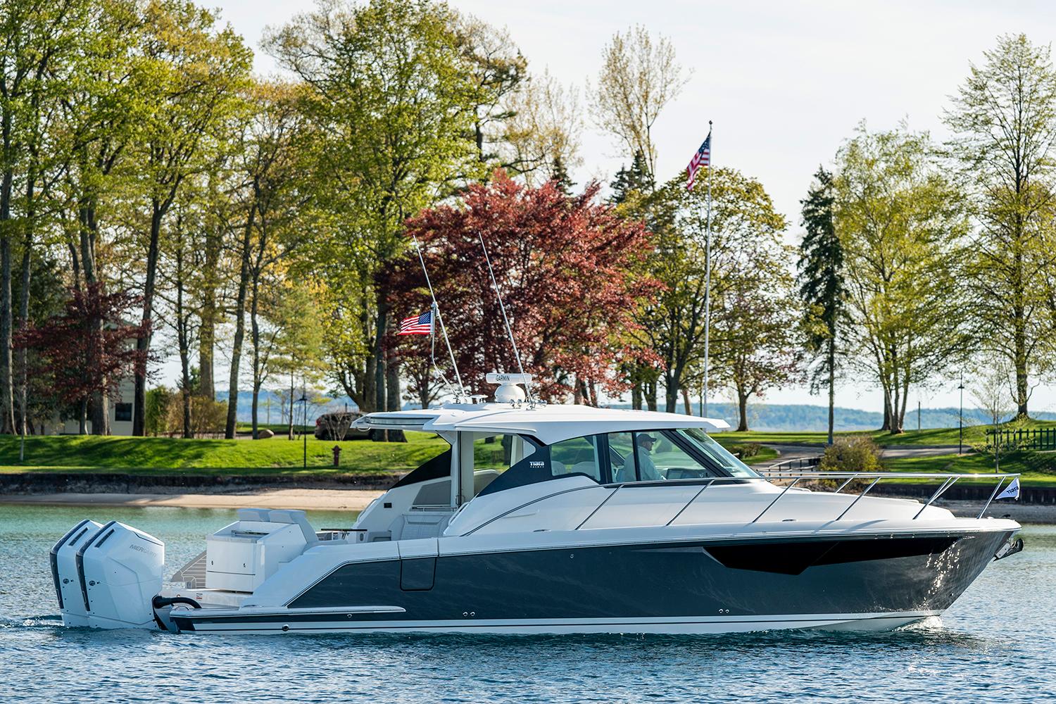 Tiara Yachts Boat image