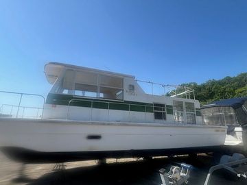 1973 Burns Craft Houseboat