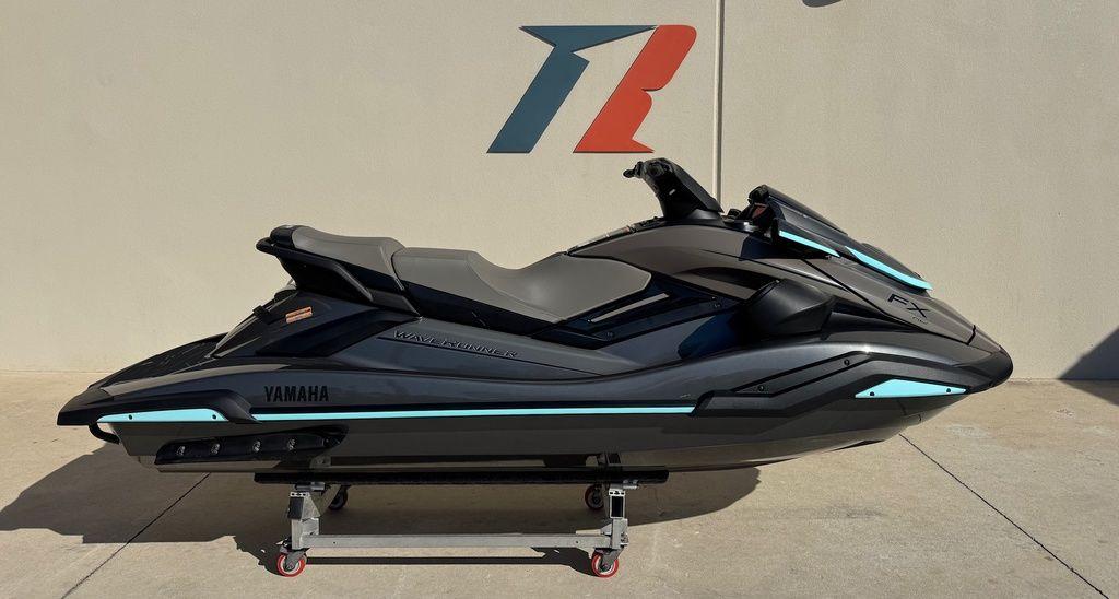 Yamaha WaveRunners FX® HO with Audio