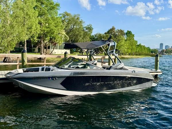 2015 Nautique Super Air Nautique G21