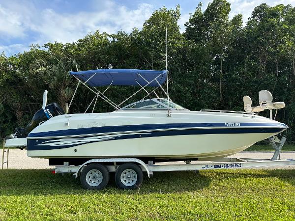 2008 NauticStar 23DC
