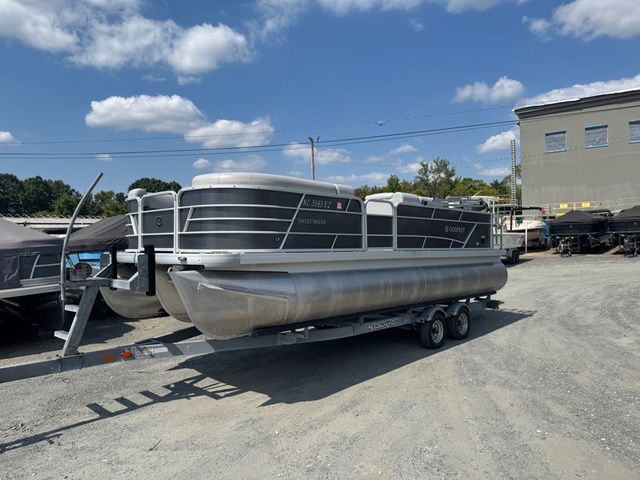 2023 Godfrey Sweetwater 2286 SFL Tritoon - Yamaha 150