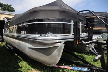 2019 Lowe SS 230 CL