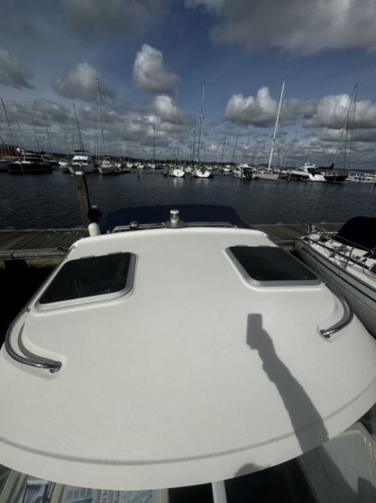 2000 Marex 280 Holiday