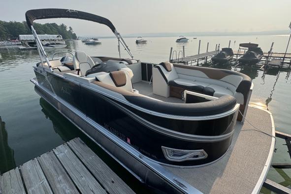 2022 Avalon 22 Quad