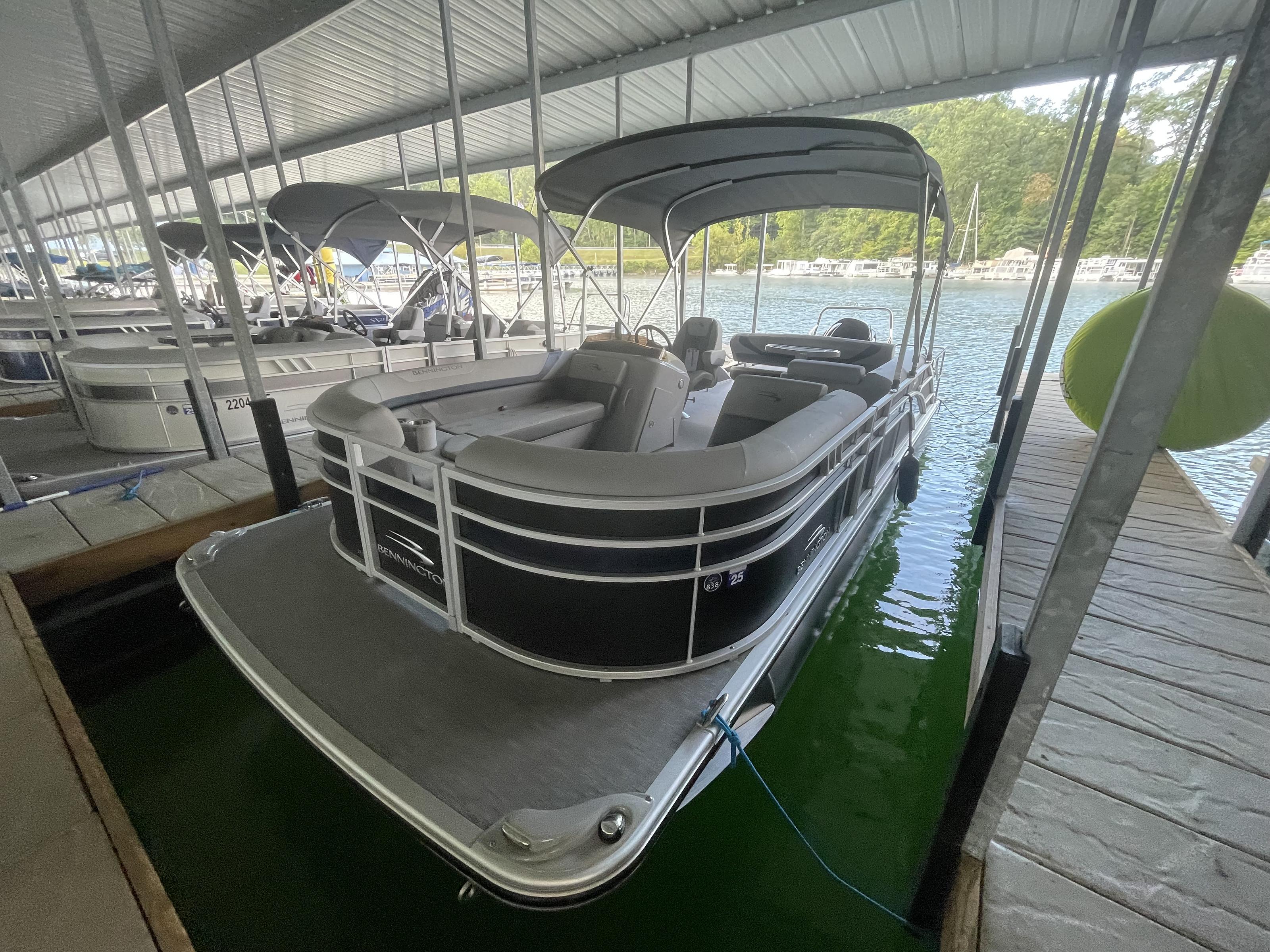 Bennington 23 SXSB