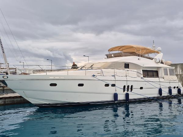 Princess 23M