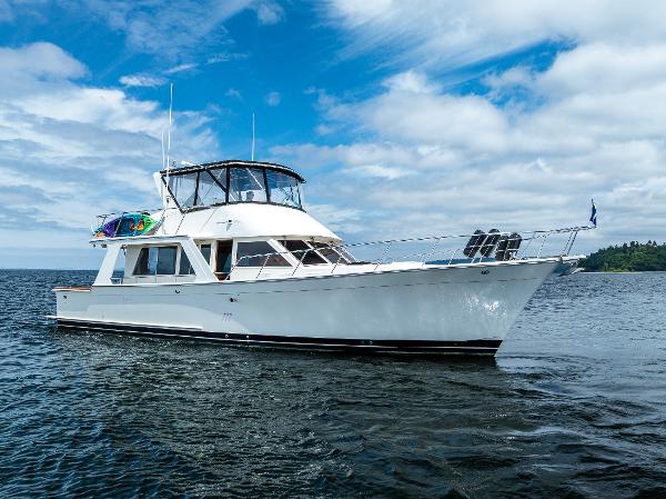 1997 Offshore Yachts 52 Sedan